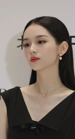 澳门今晚开精准四不像_:是否能实现跨越式发展，引领未来趋势的观点?